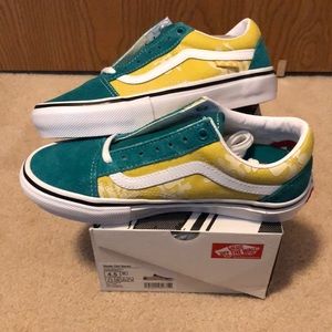 Vans Aloha Marine and Gold Limited Edition Hawaiian Print